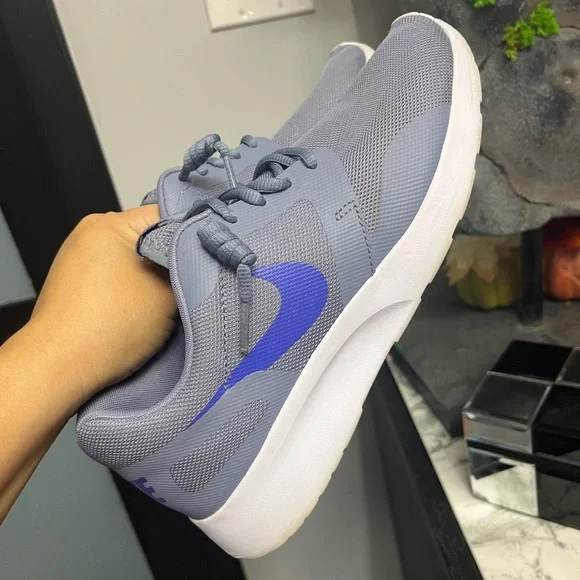 Nike Women's Athletic Shoes in Gray with Blue Accents - Picture 2 of 8